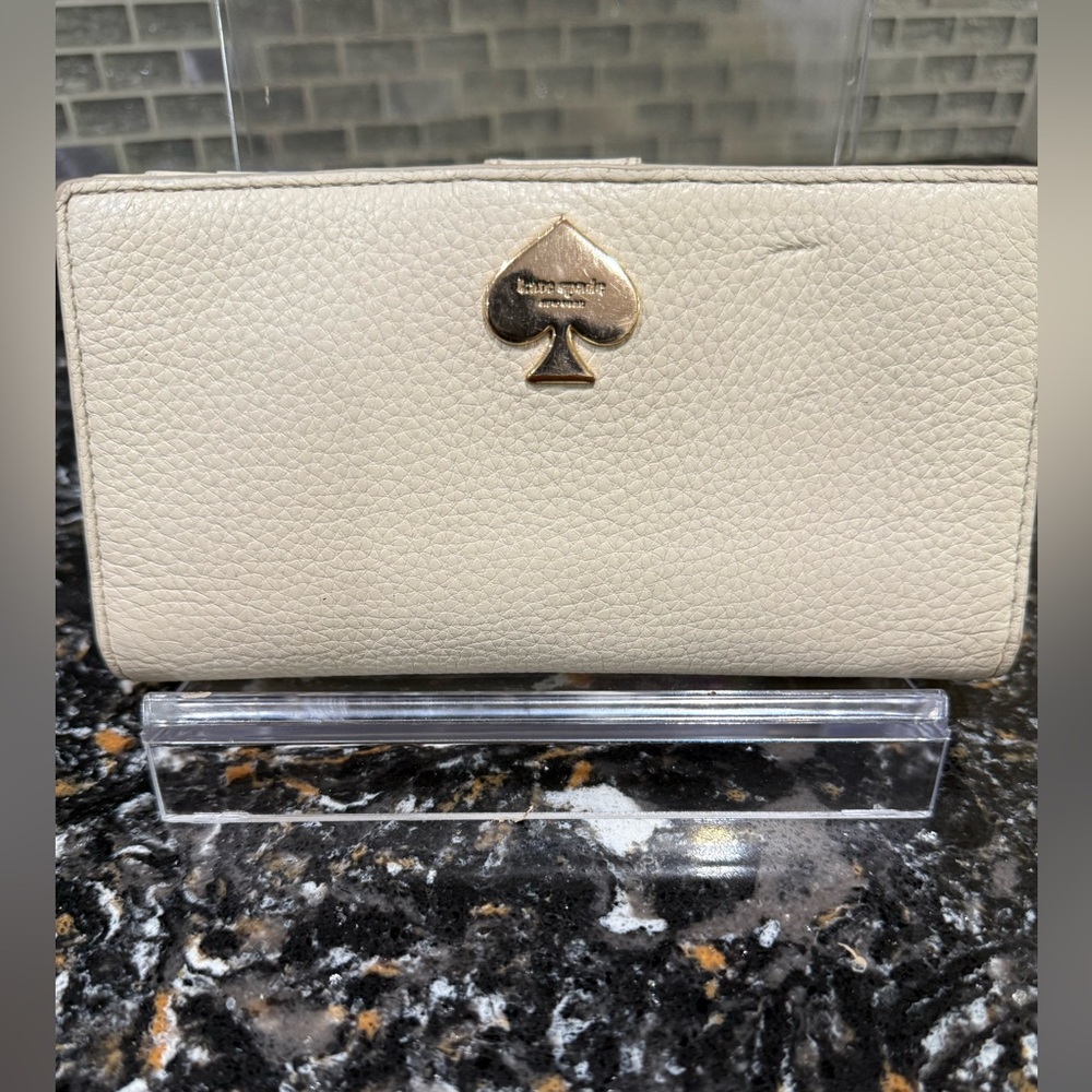 Kate Spade Cream Pebbled Wallet - Picture 5 of 5